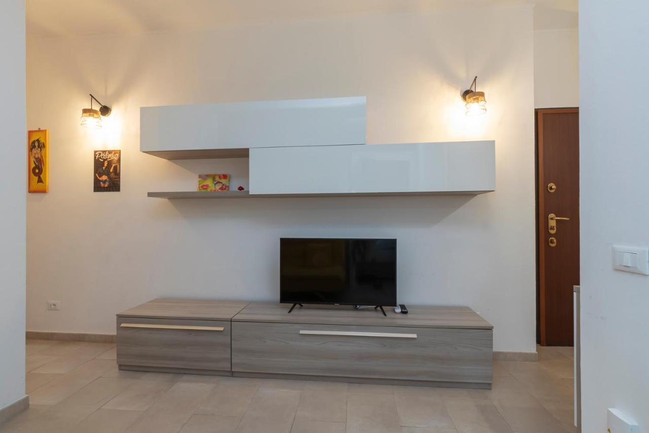 Luxury Apartment Near Navigli Carlo D'Adda 29 Milan Luaran gambar