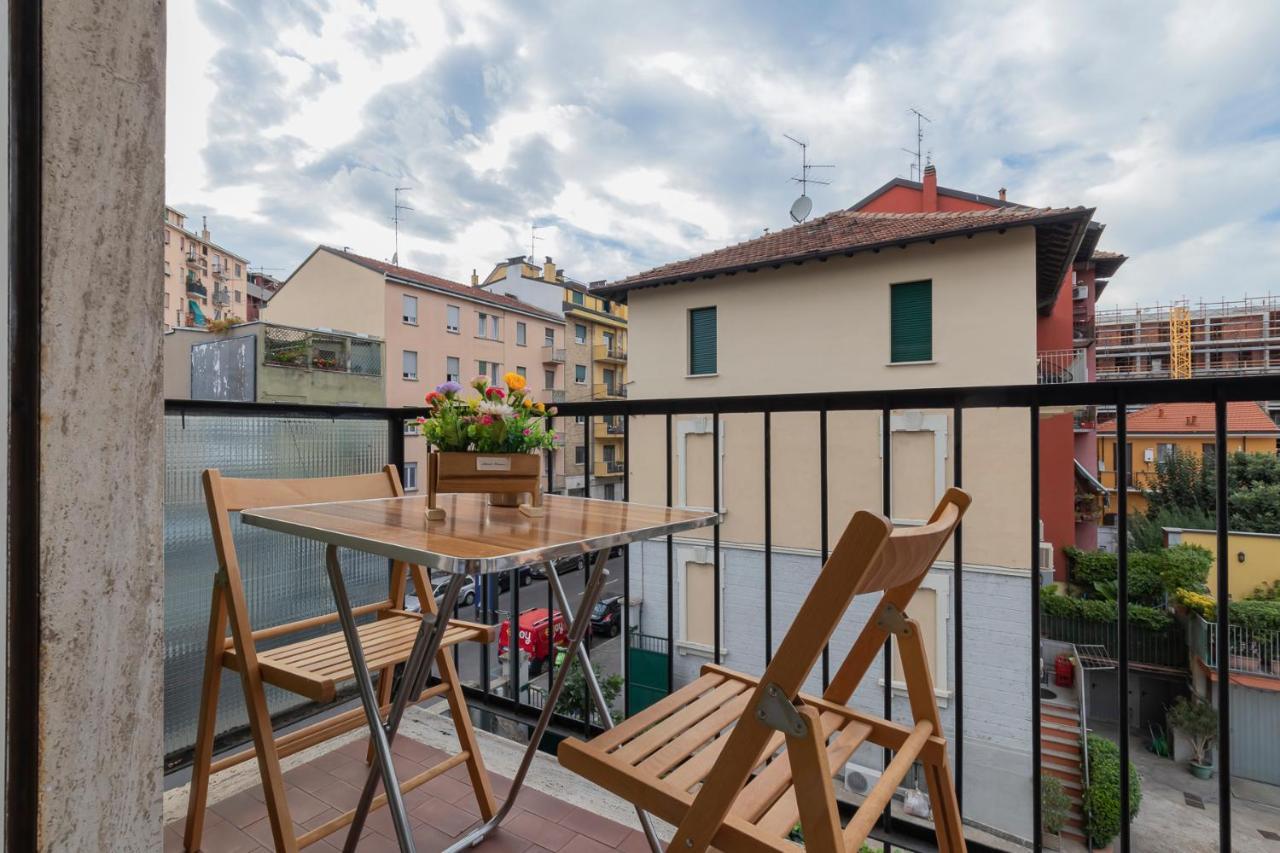 Luxury Apartment Near Navigli Carlo D'Adda 29 Milan Luaran gambar