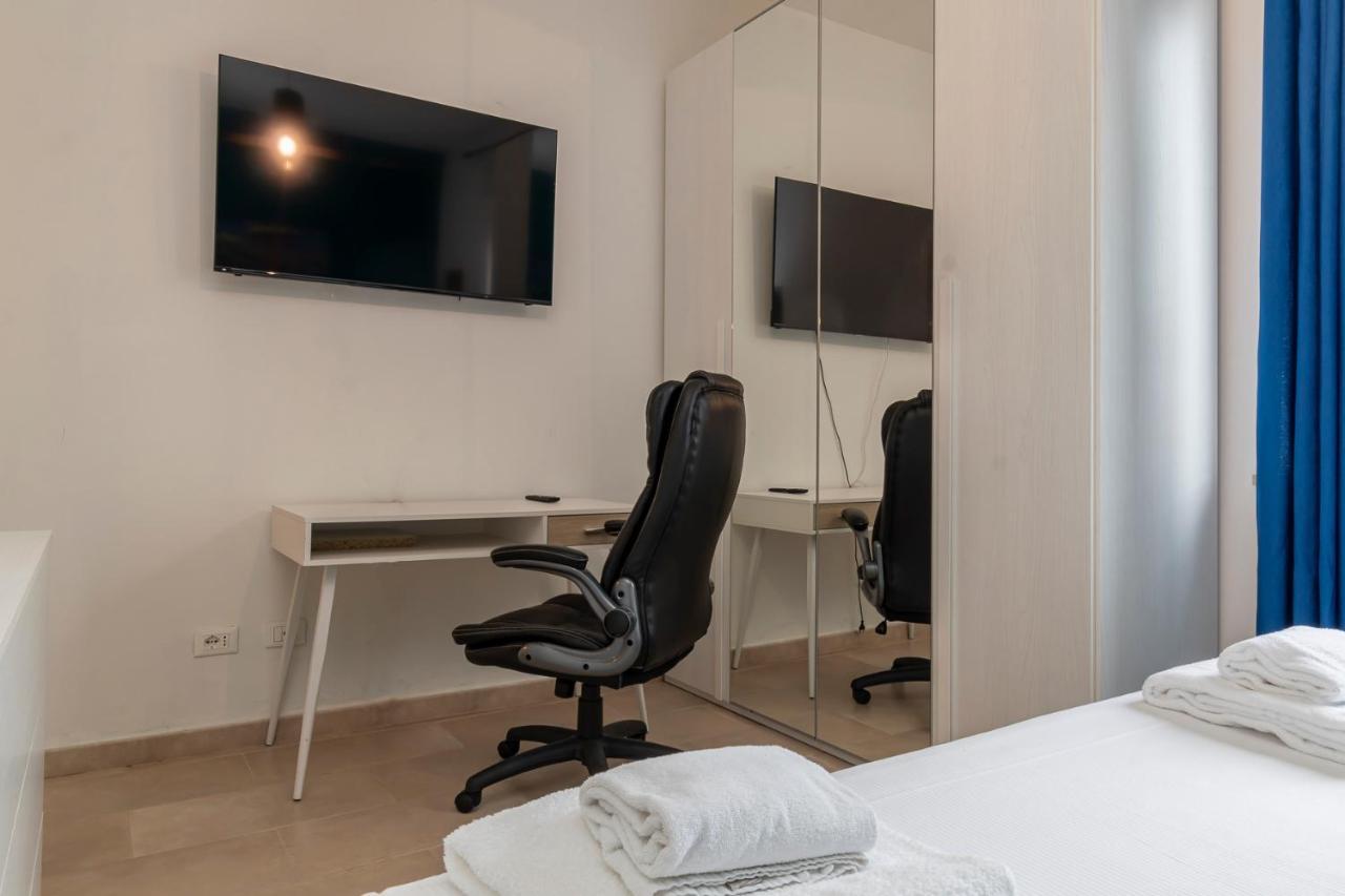 Luxury Apartment Near Navigli Carlo D'Adda 29 Milan Luaran gambar